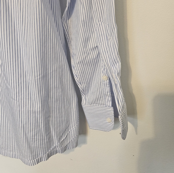 HOLLAND & SHERRY Blue and White Casual Button Down Shirt with Pointed Collar - Picture 5 of 6
